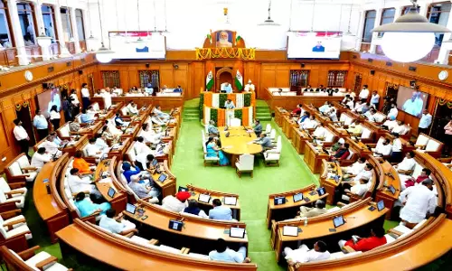 New Delhi: शीतकालीन सत्र में हंगामा, दिल्ली में 4 विधायक निलंबित