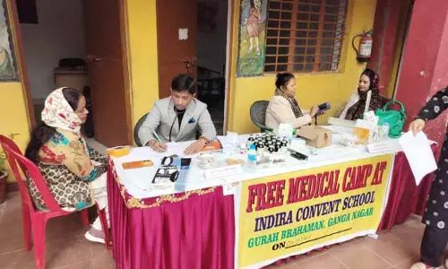 JAMMU: इंदिरा कॉन्वेंट स्कूल में मेडिकल कैंप लगाया गया JAMMU: इंदिरा कॉन्वेंट स्कूल में मेडिकल कैंप लगाया गया