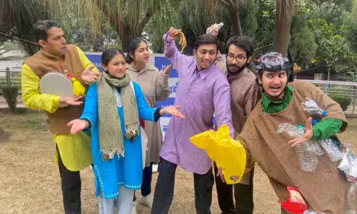 ‘Natarang’ ने नुक्कड़ नाटक ‘स्वच्छ ग्राम’ का मंचन किया ‘Natarang’ ने नुक्कड़ नाटक ‘स्वच्छ ग्राम’ का मंचन किया