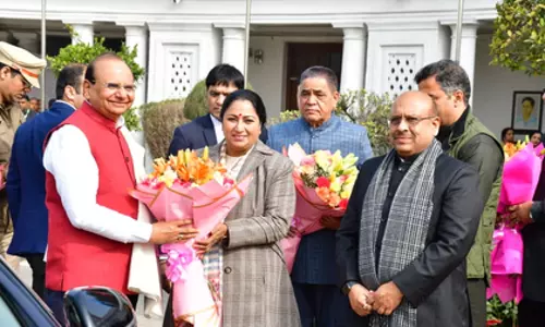 दिल्ली के एलजी ने पिछली AAP सरकार को शासन में सुस्ती के लिए फटकारा दिल्ली के एलजी ने पिछली AAP सरकार को शासन में सुस्ती के लिए फटकारा