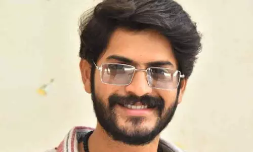थिएटर के जादू ने बदला जीवन: एक्टर Akhil Raj ने साझा किए अपने टर्निंग पॉइंट्स थिएटर के जादू ने बदला जीवन: एक्टर Akhil Raj ने साझा किए अपने टर्निंग पॉइंट्स