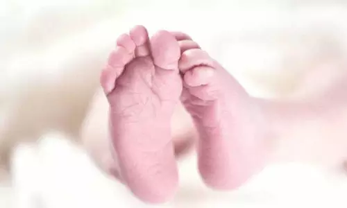 Mailardevpalli में सड़क किनारे लावारिस हालत में नवजात बच्ची मिली