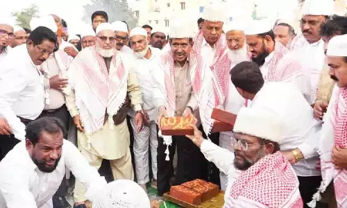 शिक्षा ही गरीबी को दूर करने का एकमात्र तरीका है: Narayan शिक्षा ही गरीबी को दूर करने का एकमात्र तरीका है: Narayan