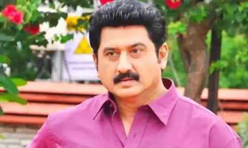 Sivaji बनाम अनसूया विवाद: दिग्गज एक्टर सुमन ने शिवाजी की टिप्पणी को बताया गलत Sivaji बनाम अनसूया विवाद: दिग्गज एक्टर सुमन ने शिवाजी की टिप्पणी को बताया गलत