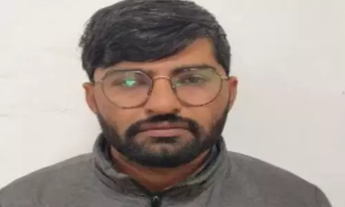 SI भर्ती घोटाला: निलंबित शिक्षक को SOG ने किया गिरफ्तार SI भर्ती घोटाला: निलंबित शिक्षक को SOG ने किया गिरफ्तार
