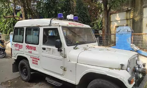 Chunchura में नगर निगम की एम्बुलेंस सेवा बंद, स्थानीय लोगों को परेशानी Chunchura में नगर निगम की एम्बुलेंस सेवा बंद, स्थानीय लोगों को परेशानी