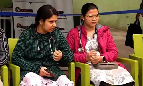 डॉक्टरों के विरोध प्रदर्शन में ओडिशा में OPD सेवाएं ठप, मरीज परेशान