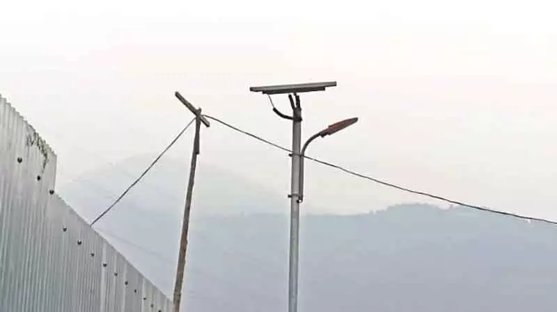 खेनुसा में सोलर स्ट्रीट लाइटें ‘ज़्यादातर खराब’ खेनुसा में सोलर स्ट्रीट लाइटें ‘ज़्यादातर खराब’