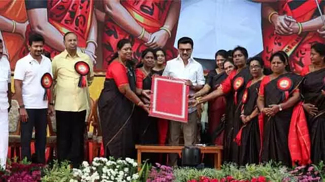 DMK डेल्टा ज़ोन महिला टीम कॉन्फ्रेंस 26 जनवरी तक के लिए टाल दी गई है DMK डेल्टा ज़ोन महिला टीम कॉन्फ्रेंस 26 जनवरी तक के लिए टाल दी गई है