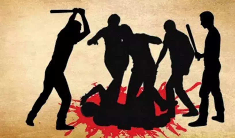 Firozabad: यूपी के फिरोजाबाद में पैसे के विवाद में व्यापारी की पीट-पीटकर हत्या Firozabad: यूपी के फिरोजाबाद में पैसे के विवाद में व्यापारी की पीट-पीटकर हत्या