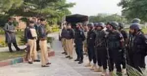 खैबर पख्तूनख्वा में गोलीबारी में 4 पुलिसकर्मियों की मौत खैबर पख्तूनख्वा में गोलीबारी में 4 पुलिसकर्मियों की मौत