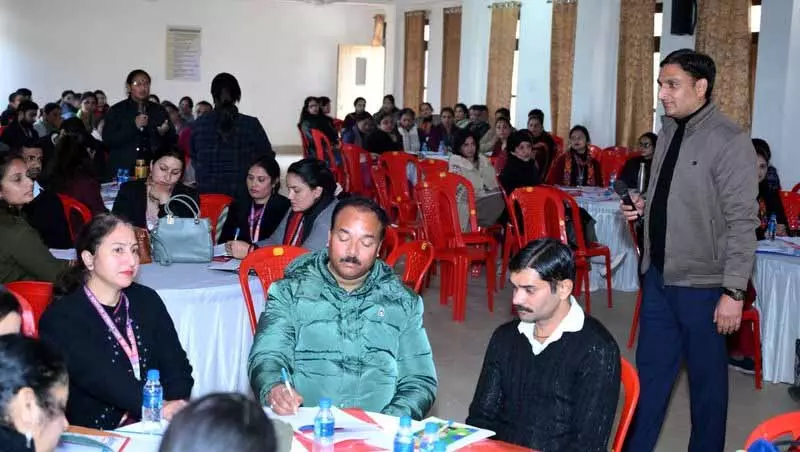 Himachal: शिक्षकों की क्षमता निर्माण कार्यशाला समाप्त Himachal: शिक्षकों की क्षमता निर्माण कार्यशाला समाप्त