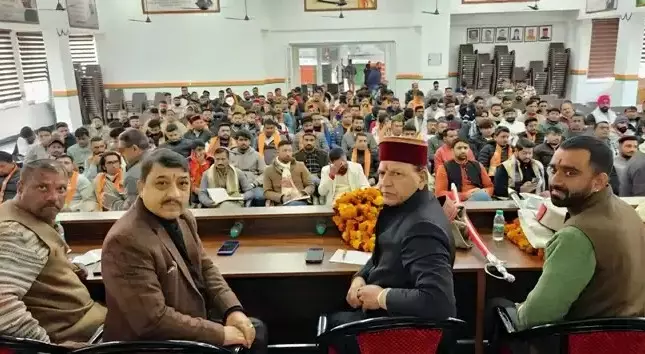 Shimla: डॉ. राजीव बिंदल ने तीन साल की युवाओं पर नीति विफलता जताई Shimla: डॉ. राजीव बिंदल ने तीन साल की युवाओं पर नीति विफलता जताई