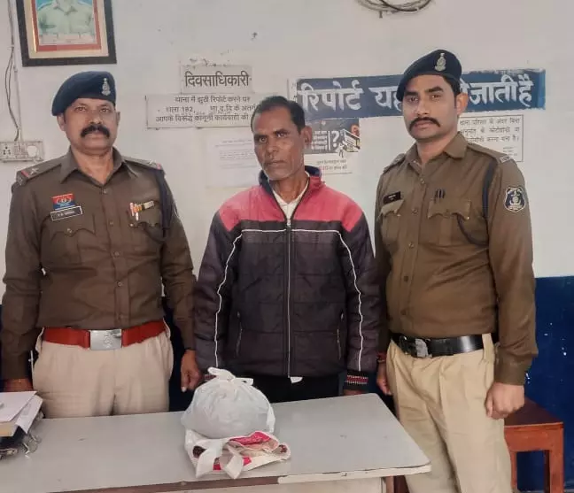 खरोरा इलाके में गांजा सप्लाई करने वाला गिरफ्तार खरोरा इलाके में गांजा सप्लाई करने वाला गिरफ्तार