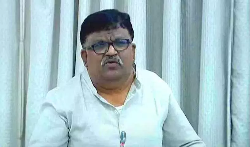 BRS ने कांग्रेस सरकार की टोल छूट नीति में भेदभाव पर सवाल उठाए BRS ने कांग्रेस सरकार की टोल छूट नीति में भेदभाव पर सवाल उठाए