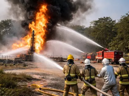 आंध्र प्रदेश: कुएं में आग के बाद ONGC ने तैनात की संकट प्रबंधन टीम आंध्र प्रदेश: कुएं में आग के बाद ONGC ने तैनात की संकट प्रबंधन टीम