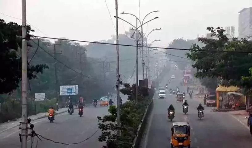 Hyderabad में कोहरे की वजह से तापमान में और गिरावट आने की संभावना Hyderabad में कोहरे की वजह से तापमान में और गिरावट आने की संभावना