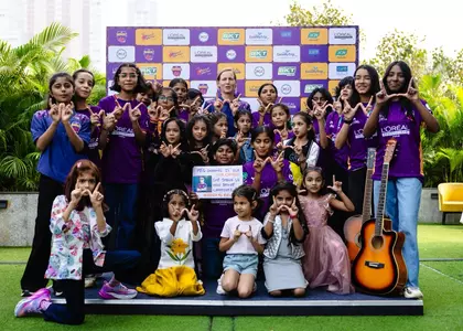 मेग लैनिंग का यूपी वॉरियर्स में स्वागत, युवा फैंस हुए उत्साहित मेग लैनिंग का यूपी वॉरियर्स में स्वागत, युवा फैंस हुए उत्साहित