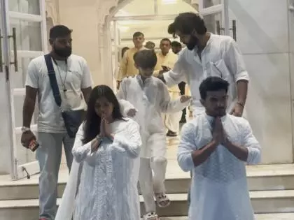 Arjun बिजलानी के ससुर की प्रार्थना सभा में बॉलीवुड के कई चेहरे शामिल Arjun बिजलानी के ससुर की प्रार्थना सभा में बॉलीवुड के कई चेहरे शामिल