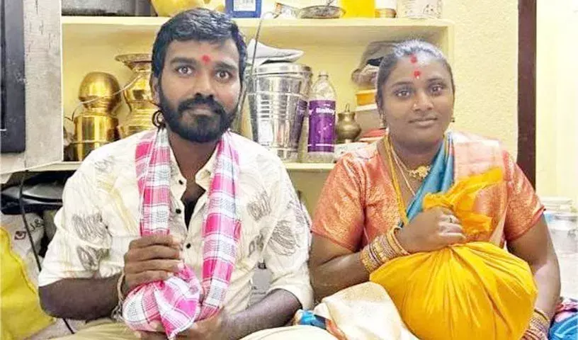 Telangana: अमीनपुर में कुछ घंटों के अंतर पर दंपत्ति ने आत्महत्या कर ली, वैवाहिक कलह का संदेह