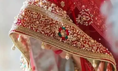 होने वाली दुल्हन को करने लगा ब्लैकमेल, दहेज के लिए नीचपन होने वाली दुल्हन को करने लगा ब्लैकमेल, दहेज के लिए नीचपन