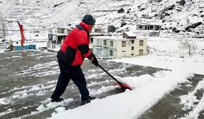 Himachal ,ऊंचाई वाले इलाकों में हल्की बर्फबारी, ताबो में -10.2°C के साथ सबसे ठंडा रहा