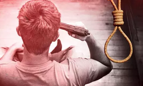 Mumbai : कांदिवली में सिक्योरिटी गार्ड ने लाइसेंसी रिवॉल्वर से खुद को गोली मारकर आत्महत्या कर ली Mumbai : कांदिवली में सिक्योरिटी गार्ड ने लाइसेंसी रिवॉल्वर से खुद को गोली मारकर आत्महत्या कर ली
