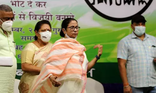 ममता बनर्जी के रेल मंत्री कार्यकाल के दौरान कैटरिंग आरक्षण की होगी जांच, एनएचआरसी ने रेलवे बोर्ड को भेजा नोटिस ममता बनर्जी के रेल मंत्री कार्यकाल के दौरान कैटरिंग आरक्षण की होगी जांच, एनएचआरसी ने रेलवे बोर्ड को भेजा नोटिस