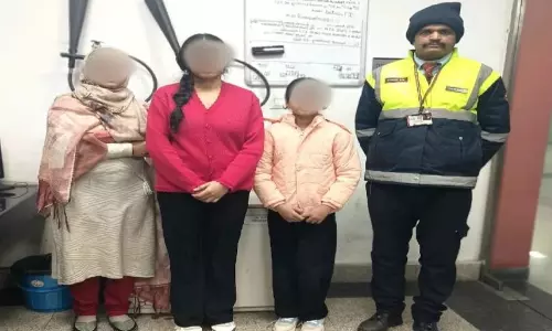 Lucknow: लखनऊ मेट्रो कर्मियों की सतर्कता ने बिछड़ी बच्ची को सुरक्षित किया