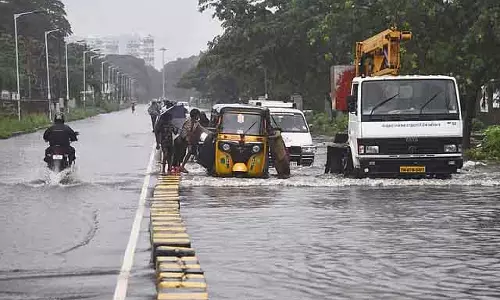 Tamil Nadu : जनवरी में भी बारिश की उम्मीद, किसानों के लिए चेतावनी Tamil Nadu : जनवरी में भी बारिश की उम्मीद, किसानों के लिए चेतावनी