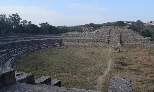 Aravalli माइनिंग का असर माइनिंग और कंक्रीटिंग की वजह से 120 तालाब झीलें और एक्वीफर सूख गए Aravalli माइनिंग का असर माइनिंग और कंक्रीटिंग की वजह से 120 तालाब झीलें और एक्वीफर सूख गए