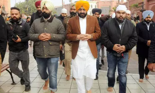 अकाल तख्त के पंजाब के CM भगवंत मान को दिए गए निर्देश से AAP-SGPC में फिर टकराव शुरू