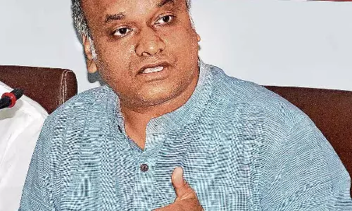 ई-एसेट प्रोसेस और आसान होगा: Priyank Kharge ई-एसेट प्रोसेस और आसान होगा: Priyank Kharge