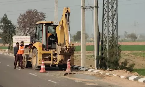 Bhiwani: एनएचएआई ने भिवानी–हांसी फोरलेन में किया सुधार कार्य Bhiwani: एनएचएआई ने भिवानी–हांसी फोरलेन में किया सुधार कार्य