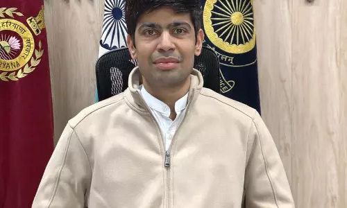 रेवाड़ी डीसी ने कहा, Saral पोर्टल के ज़रिए 15 दिनों में इलाज के लिए आर्थिक मदद पाएं
