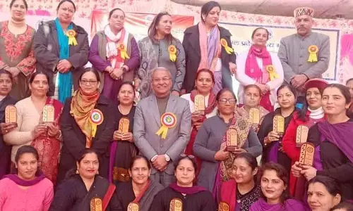 महिलाओं की सुरक्षा के लिए आर्थिक आत्मनिर्भरता ज़रूरी: Bittu