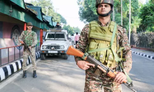 मेडिकल कॉलेज एडमिशन विवाद के चलते Jammu में सुरक्षा अलर्ट मेडिकल कॉलेज एडमिशन विवाद के चलते Jammu में सुरक्षा अलर्ट