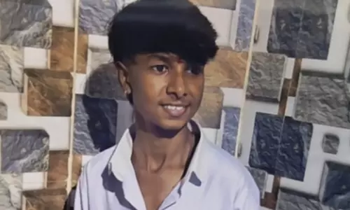 Delhi में 17 वर्षीय छात्र की समूह हमले के बाद मौत, छह नाबालिग हिरासत में Delhi में 17 वर्षीय छात्र की समूह हमले के बाद मौत, छह नाबालिग हिरासत में