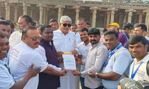 हम्पी में सस्टेनेबल डेवलपमेंट के लिए कदम उठाएं: Union Minister
