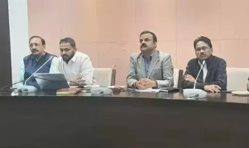 Bhopal: मप्र में सरकारी डिजिटल पहल, मंत्री-सचिवों को टैबलेट Bhopal: मप्र में सरकारी डिजिटल पहल, मंत्री-सचिवों को टैबलेट