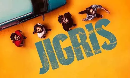 Jigris अब इस प्लेटफॉर्म पर स्ट्रीमिंग हो रही है, डिटेल्स यहाँ Jigris अब इस प्लेटफॉर्म पर स्ट्रीमिंग हो रही है, डिटेल्स यहाँ