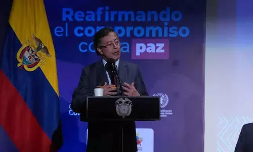 Colombia के राष्ट्रपति गुस्तावो पेट्रो ने कहा कि अगर अमेरिका हमला करता है तो वे हथियार उठा लेंगे Colombia के राष्ट्रपति गुस्तावो पेट्रो ने कहा कि अगर अमेरिका हमला करता है तो वे हथियार उठा लेंगे