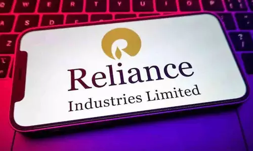 Reliance Industries ने जामनगर रिफाइनरी को रूसी तेल की डिलीवरी की रिपोर्ट को गलत बताया Reliance Industries ने जामनगर रिफाइनरी को रूसी तेल की डिलीवरी की रिपोर्ट को गलत बताया