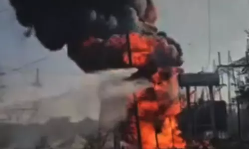 बिलासपुर में बड़ी घटना, बिजली सब स्टेशन में भीषण आग लगी बिलासपुर में बड़ी घटना, बिजली सब स्टेशन में भीषण आग लगी