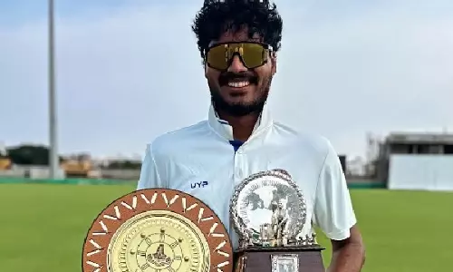 Aman Rao Perala ने विजय हजारे ट्रॉफी में बंगाल के खिलाफ दोहरा शतक लगाया Aman Rao Perala ने विजय हजारे ट्रॉफी में बंगाल के खिलाफ दोहरा शतक लगाया