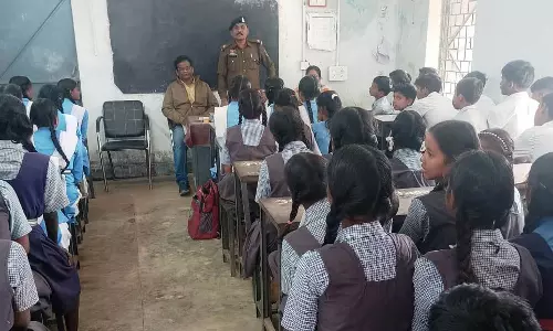राष्ट्रीय सड़क सुरक्षा माह 2026 : बडगांव स्कूल में छात्र-छात्राओं को यातायात नियमों की दी गई जानकारी