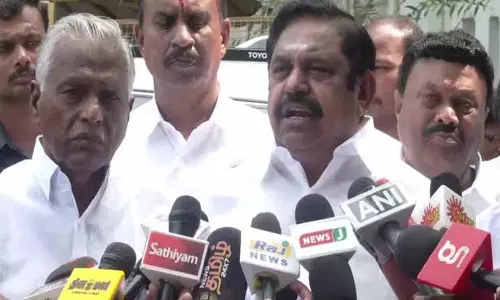 AIADMK ने राज्यपाल से 4 लाख करोड़ रुपये के भ्रष्टाचार की जांच की मांग की