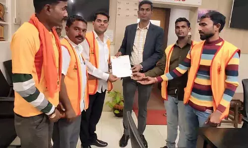 Vijayapura : केआरएस ने सरकारी मेडिकल कॉलेज के कार्यकर्ताओं की रिहाई की मांग की