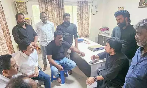 YSRCP के विरोध के चलते तिरुपति में पुलिस ने लोगों को हिरासत में लिया