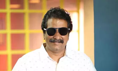 Mahesh Babu और वो यूनिक ट्रेलर लॉन्च: प्रोड्यूसर अनिल सुनकारा ने पुरानी यादें ताजा कीं Mahesh Babu और वो यूनिक ट्रेलर लॉन्च: प्रोड्यूसर अनिल सुनकारा ने पुरानी यादें ताजा कीं